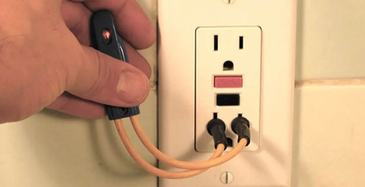 gfci circuits service testing ground fault circuit interrupter outlet to ensure electrical protection in Austin, TX
